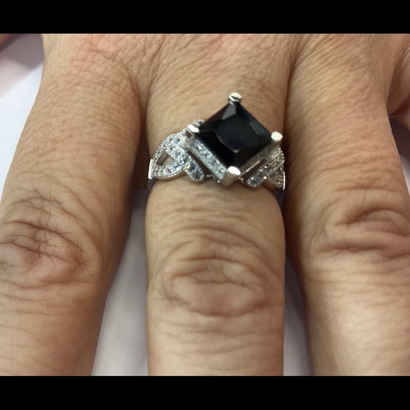 A Stunning 3 Ct Sterling Silver Pave Black CZ Ring - Picture 7 of 8